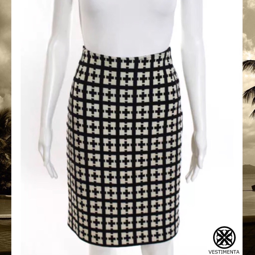 VESTIMENTA Classy Blk/Cream Geometric Print Skirt